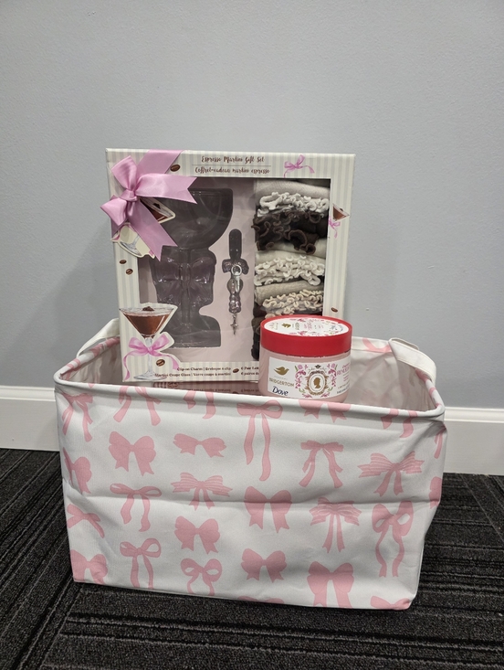Other - NIB Bows And Espresso Martini Basket